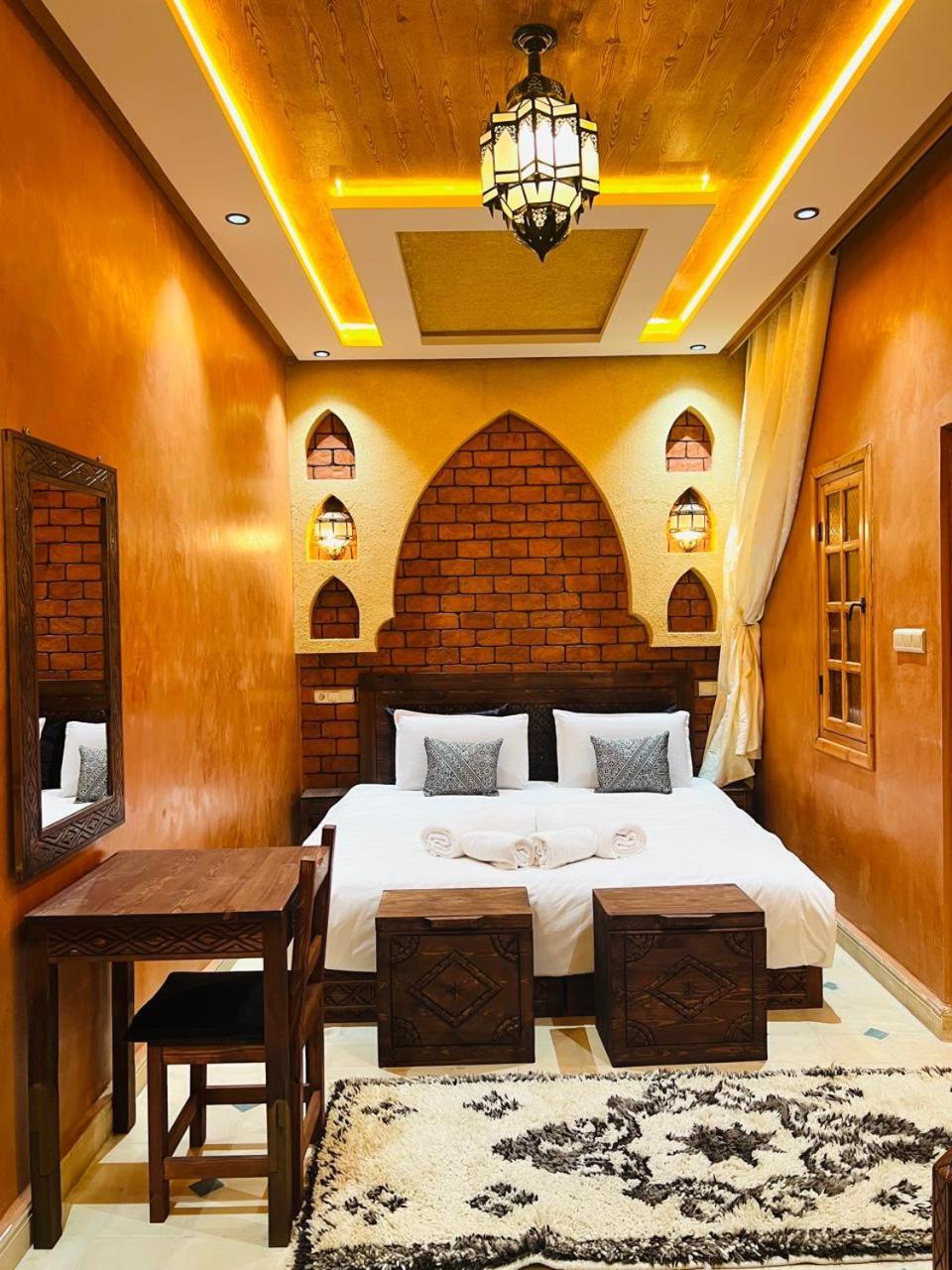 Dar Chams Ouarzazate Hotel Bagian luar foto