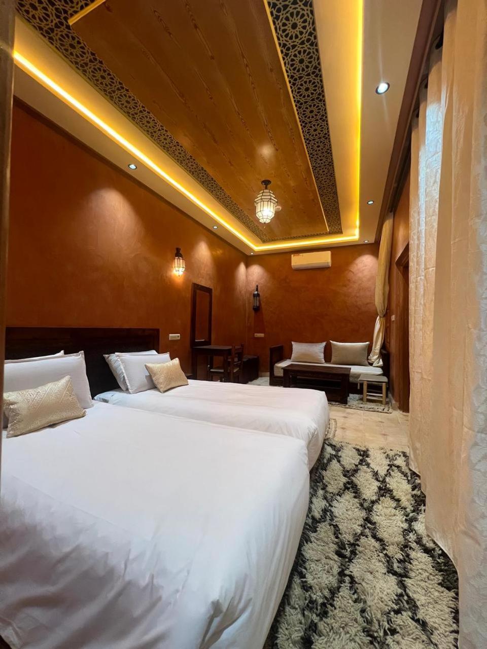 Dar Chams Ouarzazate Hotel Bagian luar foto
