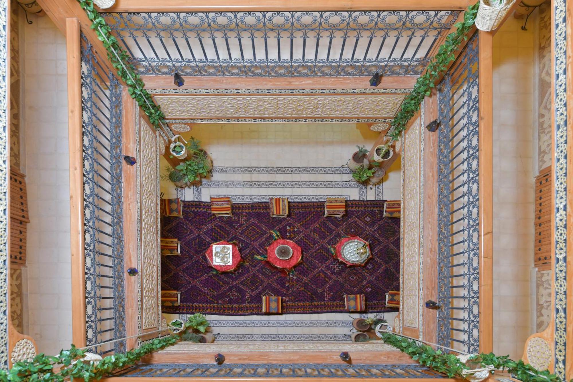 Dar Chams Ouarzazate Hotel Bagian luar foto