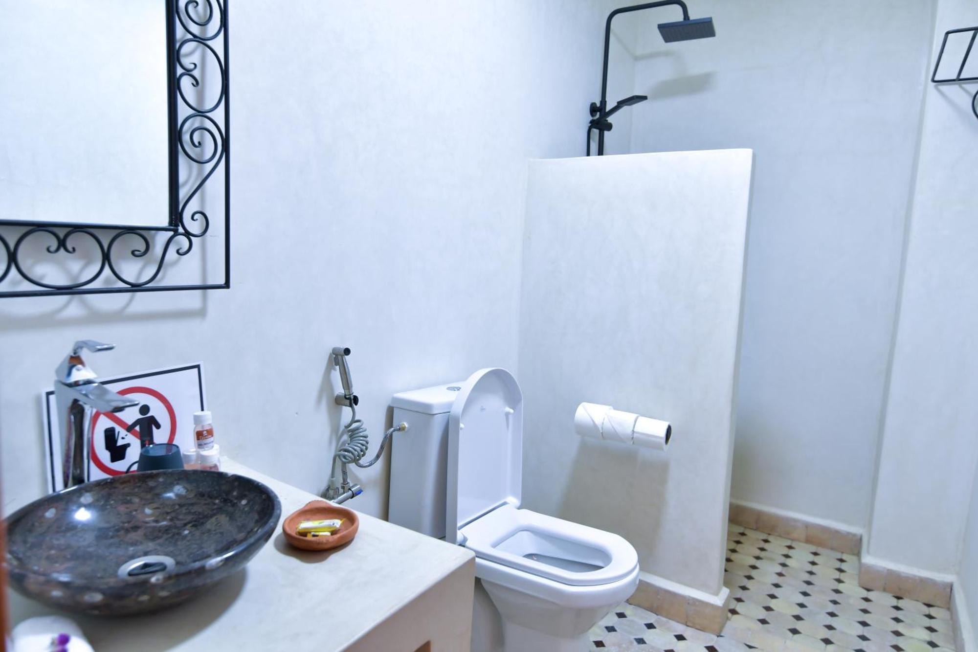 Dar Chams Ouarzazate Hotel Bagian luar foto